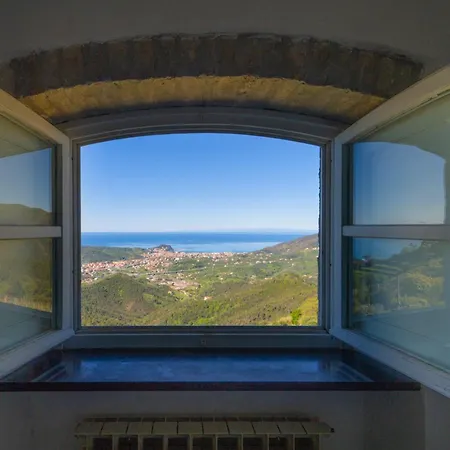 Casale In Vigna, Cinqueterrecoast *
