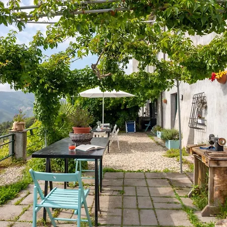 Casale In Vigna, Cinqueterrecoast * Casarza Ligure