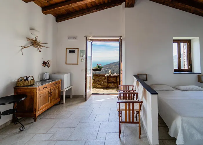 Casale In Vigna, Cinqueterrecoast